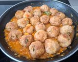 Foto del paso 4 de la receta: Albóndigas con salsa de zanahoria