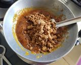 A picture of step 4 of Sukhadi - Gol Papdi.