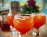 Foto del paso 1 de la receta: Cóctel Aperiña (Aperol y Piña)