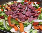 Foto del paso 3 de la receta: Cazuela de carne y vegetales al Malbec