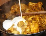 Prosty przepis na kurczaka w sosie korma curry krok przepisu 6 zdjęcie