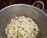 A picture of step 6 of உருளைக்கிழங்கு பொரியல்.