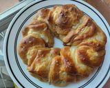 A picture of step 14 of Guava and Dulce de Leche Bread Ring.