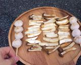 รูปขั้นตอนการทำที่ 1 ของ ส้มตำเห็ด #กินผักรักสุขภาพ2