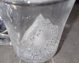 A picture of step 4 of Chia Seeds pistachio Fizz.