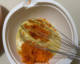 Foto del paso 4 de la receta: Queque o bizcocho mármol de naranja, zanahoria y chocolate muy esponjoso 🍊🥕🍫
