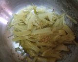 【孕婦食譜-客家酸菜】客家酸菜素炒麵腸的食譜步驟1照片