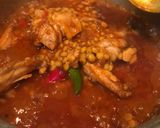 A picture of step 3 of Chicken or chane ki daal.