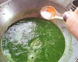 A picture of step 4 of Spinach soup (palak soup).