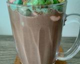Gambar langkah 3 resipi Easy Hot Chocolate Marshmallow.