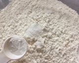 A picture of step 1 of Chicken bread.