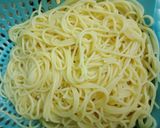 Hình bước làm 2 của món Mì ý sốt kem cheese