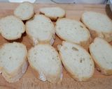 Foto langkah ke 1 dari resep Garlic bread homemade.