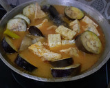 Foto langkah ke 3 dari resep Kepala Manyung Masak Santan (Mangut Ndas Manyung).