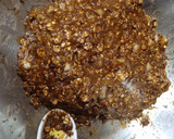 Foto del paso 7 de la receta: Galletas de pera, avena y chocolate sin huevo