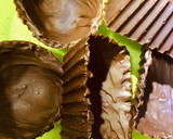 Foto del paso 4 de la receta: Barquitos de chocolate con crema de arándanos