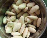 બદામ શેક (Badam Shake Recipe In Gujarati) રેસીપી સ્ટેપ4ફોટો