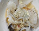 Hình bước làm 1 của món Mực xào chua ngọt