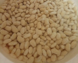 Foto del paso 1 de la receta: Alubias blancas con manitas, sabor Cookpad, en olla express