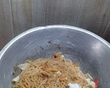 Foto langkah ke 4 dari resep Bihun Goreng Simpel.