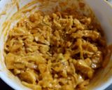 A picture of step 2 of Egg-vegetable pakoda.