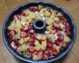 Foto del paso 4 de la receta: Torta gelatina con frutas 🍌🍓🍈😋