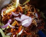 A picture of step 5 of Chinese bhel.
