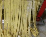 Foto del paso 3 de la receta: Fideos de cúrcuma y orégano