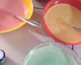 Foto langkah ke 3 dari resep Bolu mawar.