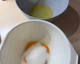 Gluténmentes piskótatekercs baracklekvárral Schär Mix C lisztből recept fázis 1 fotója