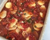 A picture of step 5 of Fish and potatoes stew/hotpot.