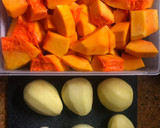 Foto del paso 1 de la receta: Crema de calabaza con topping de bacon crujiente y queso fresco