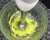 A picture of step 2 of Avocado milkshake.
