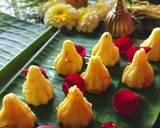 A picture of step 4 of Apricot kesar modak.