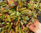 Une image de l'étape 3 de Farfalle aux haricots verts et tomates séchées.