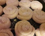 Foto del paso 4 de la receta: Facturas fáciles 😋🥐