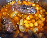 Foto del paso 9 de la receta: Carrilleras ibéricas estofadas con garbanzos