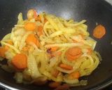 Foto del paso 9 de la receta Wok de zanahoria y cebolla con salchichas
