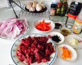Foto del paso 1 de la receta: Lomo encebollado peruano