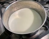 Une image de l'étape 2 de Flan pâtissier aux groseilles rouges et vanille.
