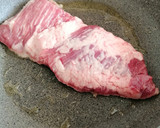 Foto del paso 2 de la receta: Secreto ibérico con salsa de cerveza