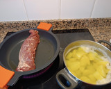 Foto del paso 2 de la receta: Gratín de patata con solomillo de cerdo