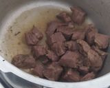 Foto del paso 1 de la receta: Sobrebarriga en salsa criolla
