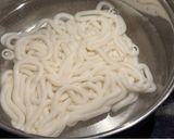 Hình bước làm 2 của món Món Nhật - Mì Udon Cà Ri
