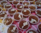 Foto langkah ke 4 dari resep Puding Coklat Kelapa Muda.