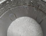 A picture of step 4 of Instant Oreo Shake.