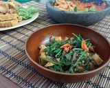 Foto langkah ke 4 dari resep Tumis Pakis Saus Tiram.