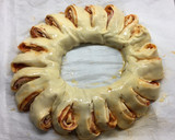 Foto del paso 7 de la receta: Rosca de Hojaldre Salada con un toque picante