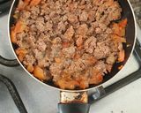 Foto del paso 3 de la receta: Pastel de carne y papa al sartén