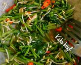 Foto langkah ke 2 dari resep Tumis kangkung 🌿 sederhana.